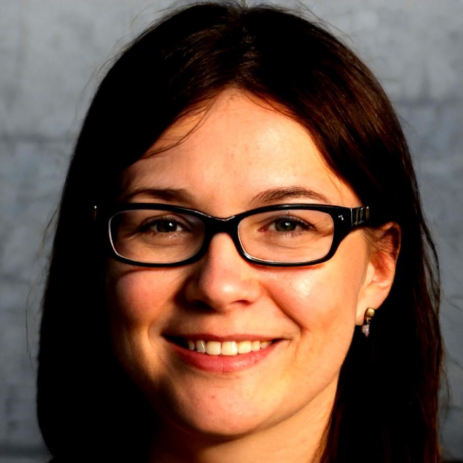 Portrait de Célestine Morvan, directrice pédagogique chez gyrelonaviora